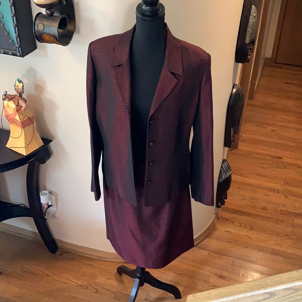Jones New York Burgundy Skirt and Jacket  Sz 14